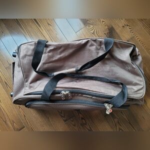 ROOTS Travel Duffel Bag